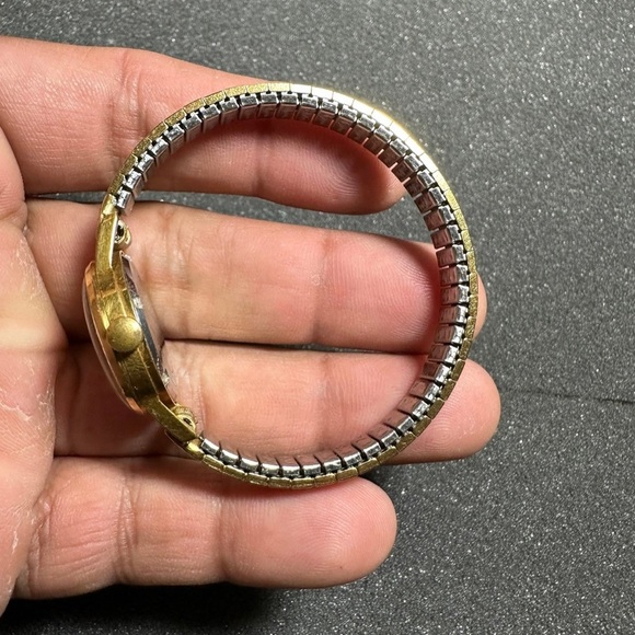 Vintage Zitura Ladies Watch 17 Rubis Incabloc Swiss Made Mechanical Wind Working - Picture 5 of 8